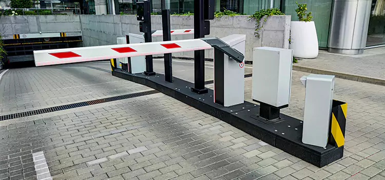 Custom Gate Design & Integration Laramie